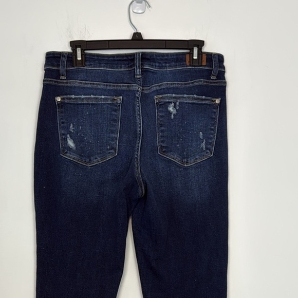 Judy Blue Distressed Boyfriend Fit Jeans. Size 11/30. Dark wash. Bleach Splatter - Picture 6 of 11